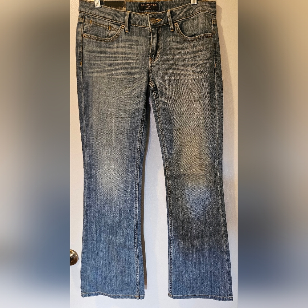 Banana Republic Womens Vintage Bootcut Jeans Sits At Waist Size 28/6S NWT